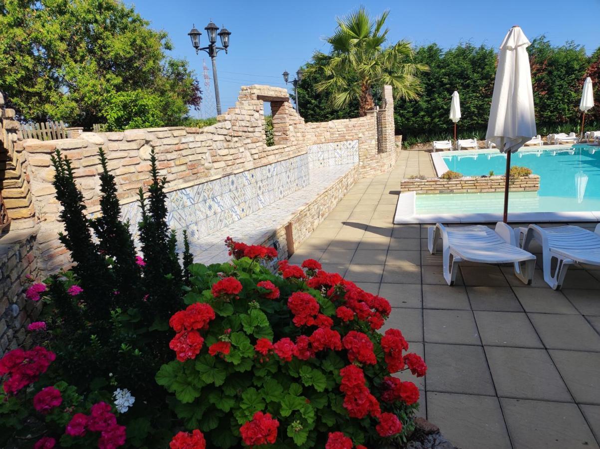Villa Oscar Vasto Ngoại thất bức ảnh